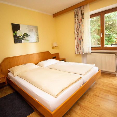Hotel Am Wald อ็อตโตบรุนน์ ภายนอก รูปภาพ