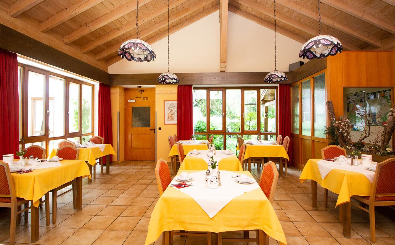 Hotel Am Wald อ็อตโตบรุนน์ ภายนอก รูปภาพ