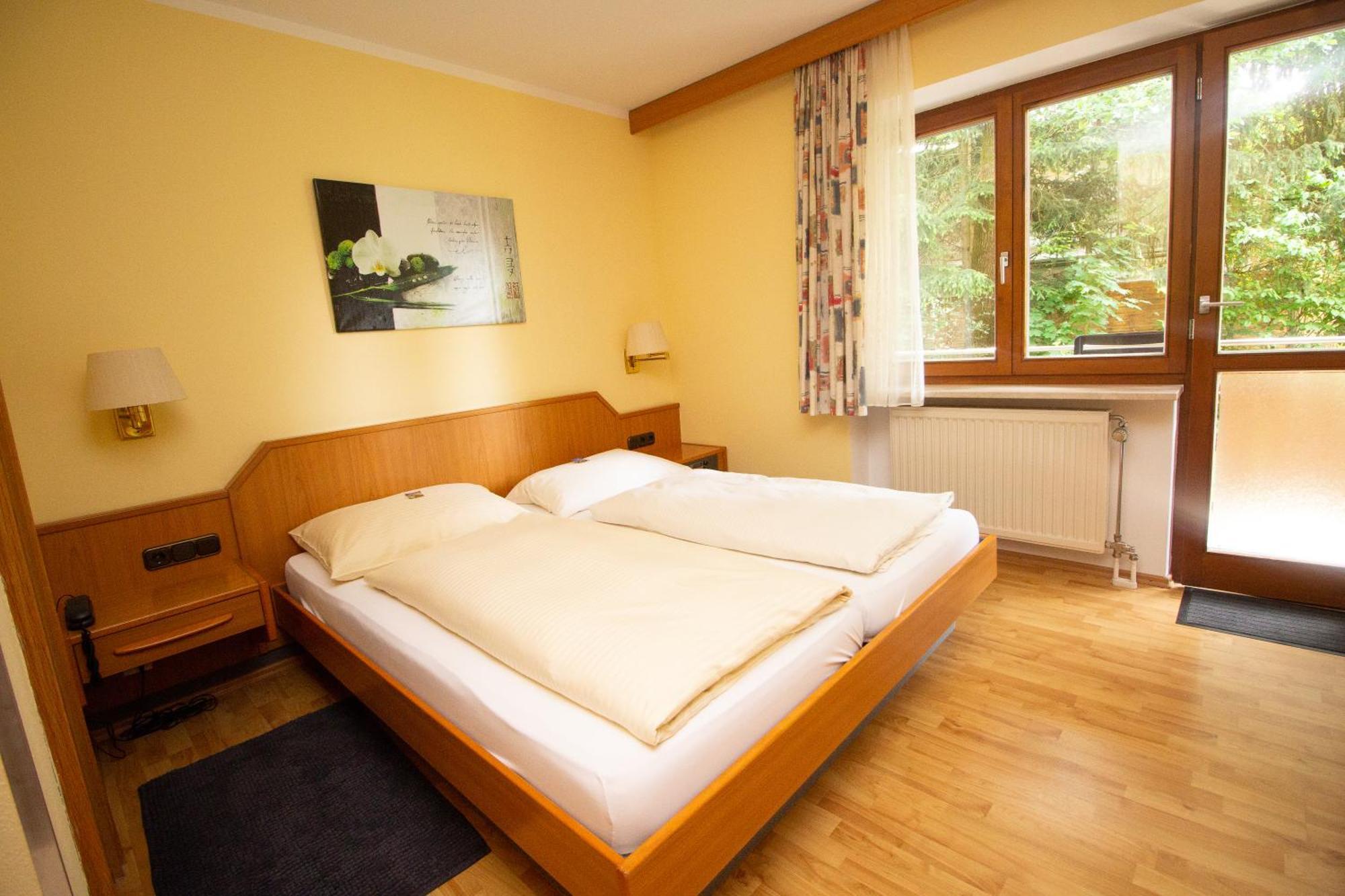 Hotel Am Wald อ็อตโตบรุนน์ ภายนอก รูปภาพ